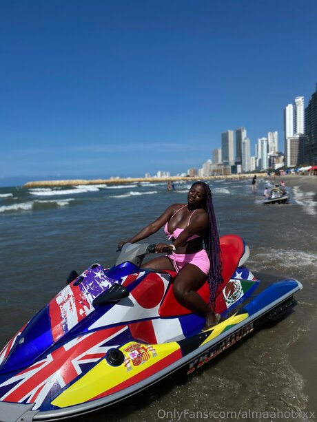 Almaahotxxx model best archive