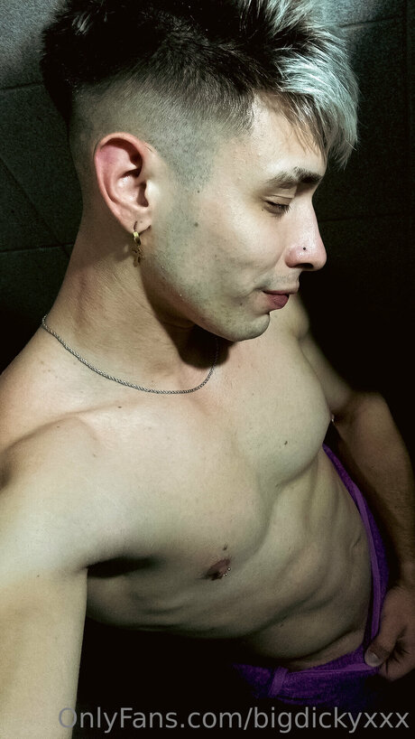 Tomas Rager model hot pic