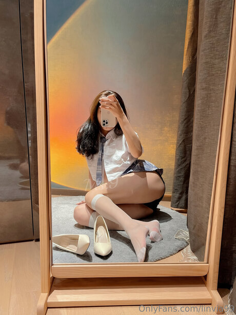 Linviaslair pornstar top photo