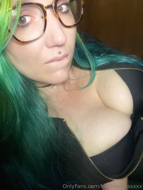 Hotmessjessxxx model sex galleries