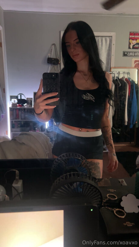 Xoavxo nude pornstar photos