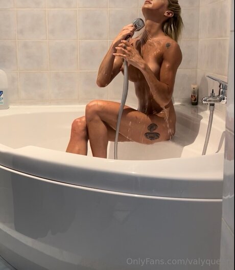 Valyqueen naked model galleries