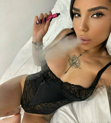 ameliereve7 sexy model picture