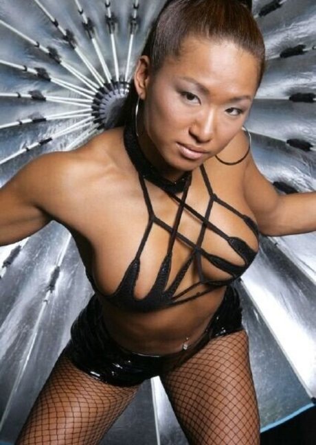 Gail Kim model free photo