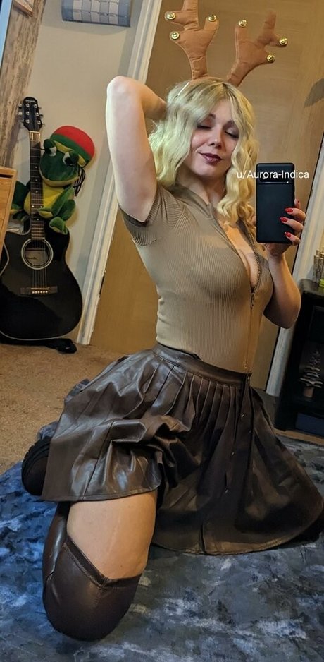 Aurora Indica pretty model pics