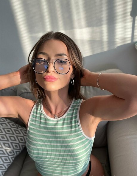 catherine art exclusive model gallery