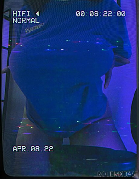 tiny tits onlyfans free naked images