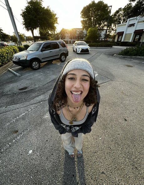 GroovyMya pornstar sex archive