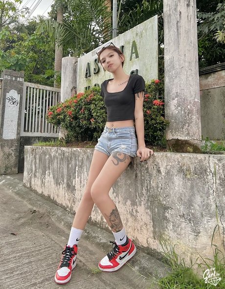 Bhel Esguerra Quick model image