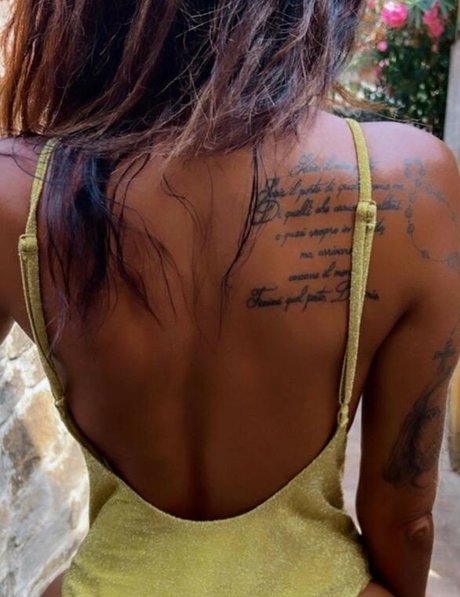 Ginia 900 exclusive model pic