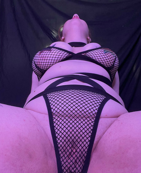 18 free onlyfans free gallery