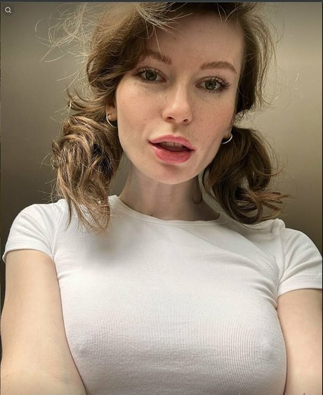 turbonessa erotic actress pic