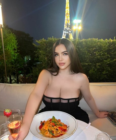 fat ass onlyfans exclusive photos