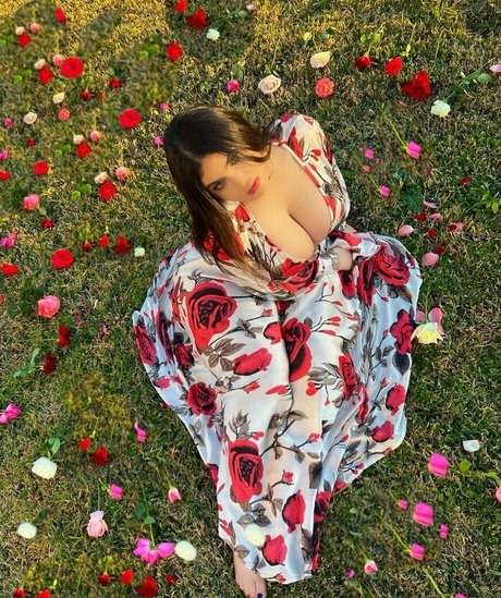 Noure Sahli nice star pic