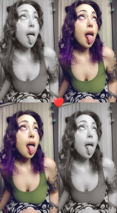 rueeruee model naked img