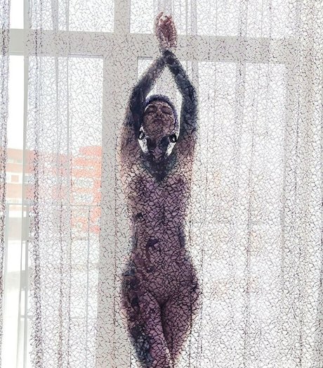 snegga vinni pretty model image