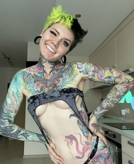 snegga vinni sexy pornstar image