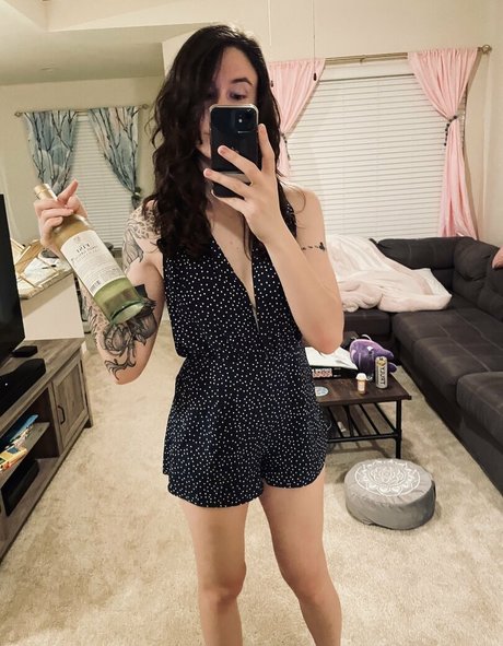 Bloody beautiful actress images