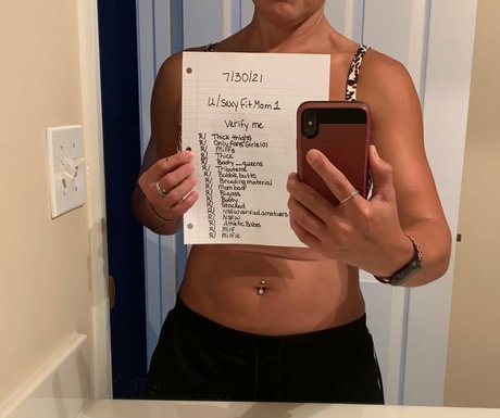 SexyFitMom xxx pornstar archive