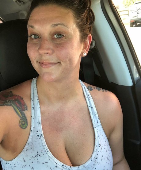 tallnerdywoman model hot pics