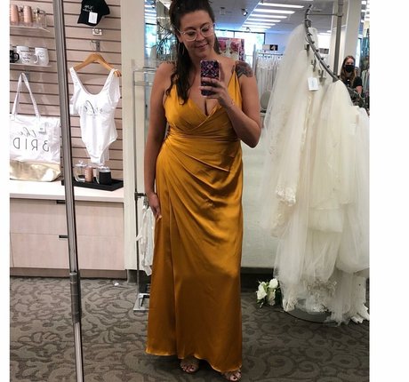 tallnerdywoman best model pic