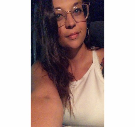 tallnerdywoman star hd image