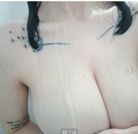 Becka666 model xxx pic