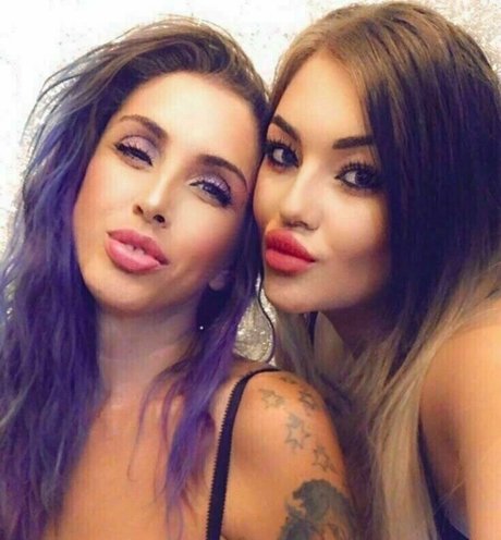 curvy girls onlyfans pornographic photo