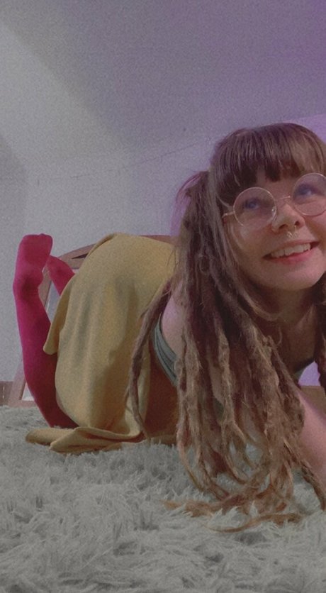 lindssforfree nice model img