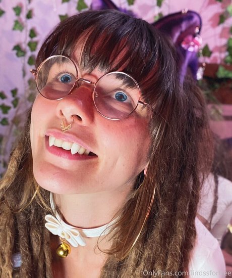 lindssforfree pretty actress galleries