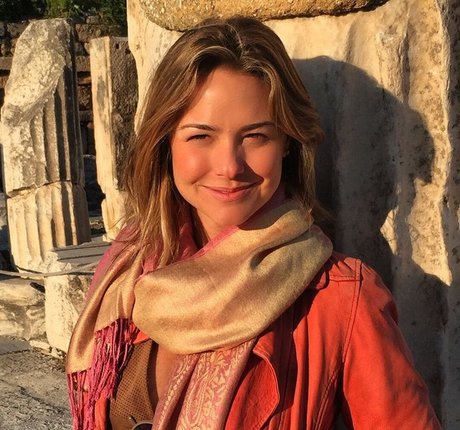 Bianca Rothier sexy actress pics