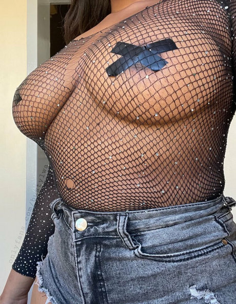 Bustylwa pornstar high quality photo