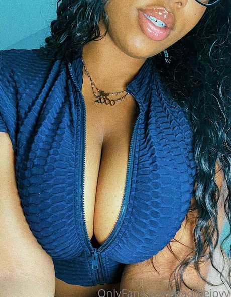 baddiejoyy nudes pornstar pic