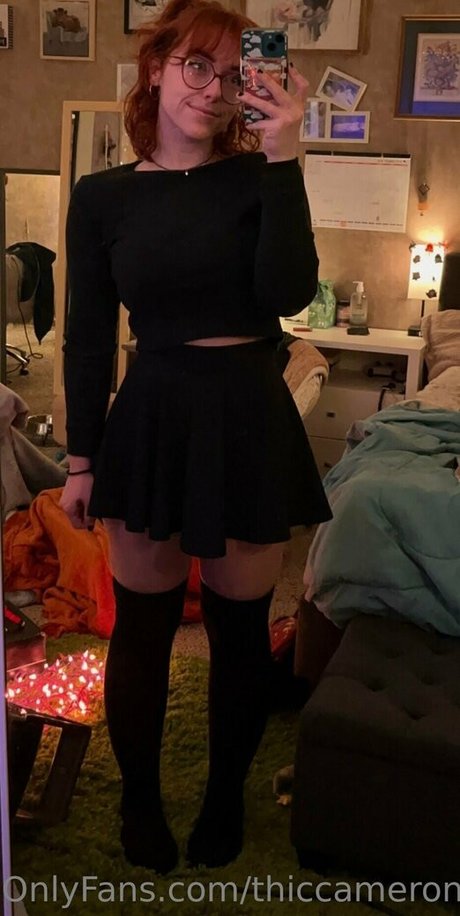 thiccameron naked model galleries