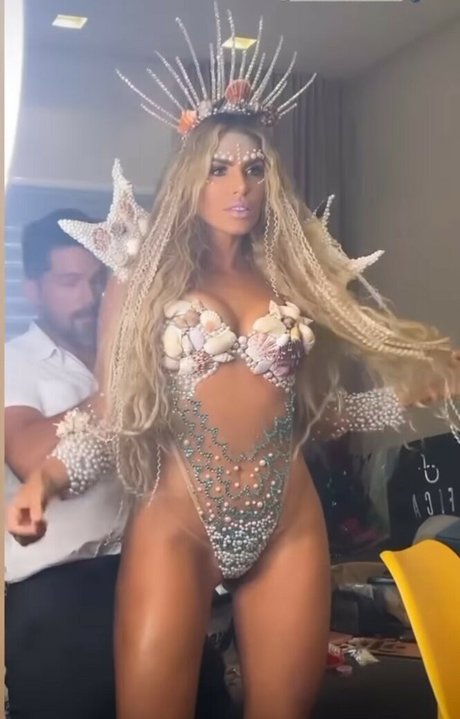 Erika Schneider nice star images