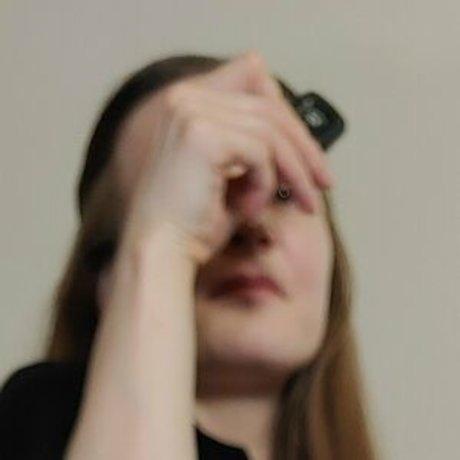 lovelycaprixx model top photos