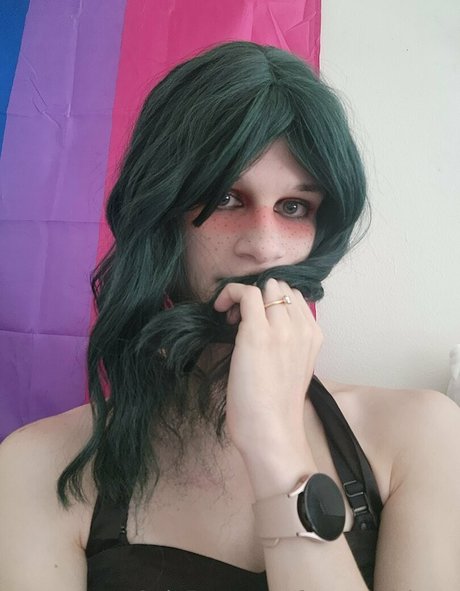 femmeofcintra Quick model image