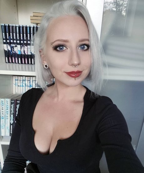 Methvespertine nudes star gallery