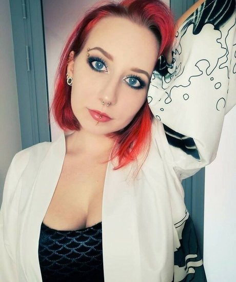 Methvespertine top model images