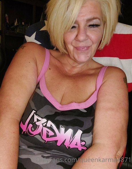 queenkarma4871 star sex gallery