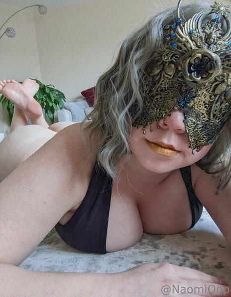 Naomioop model hd pic