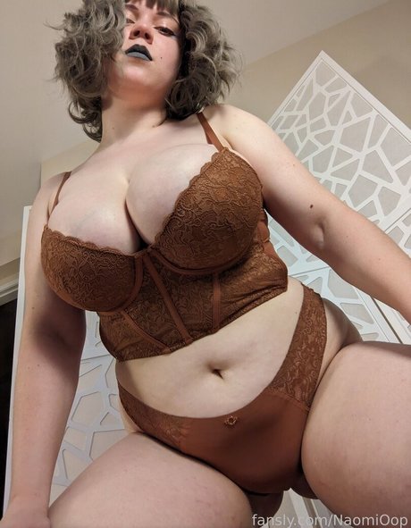 Naomioop nudes actress image