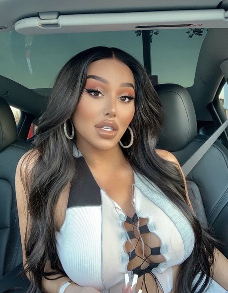 La Demi pornstar perfect gallery