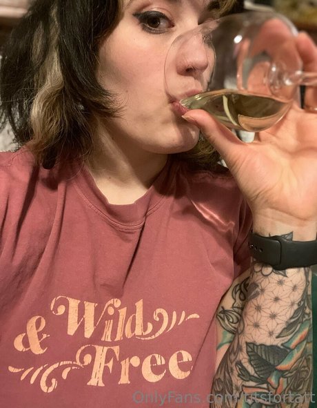 titsfortatt art star picture