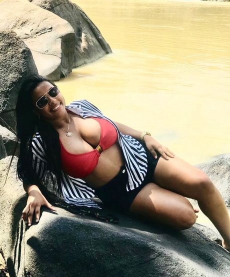 Dalila Silva Souza porn actress pictures