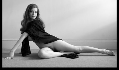 Misha Lowe nude star images