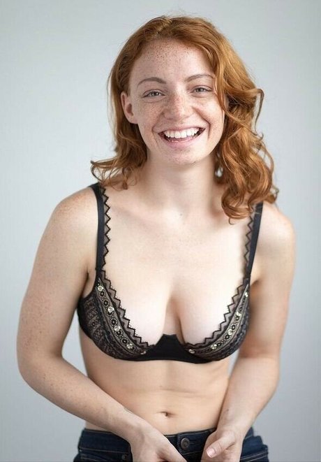 Brylee Williamson star pornographic photo