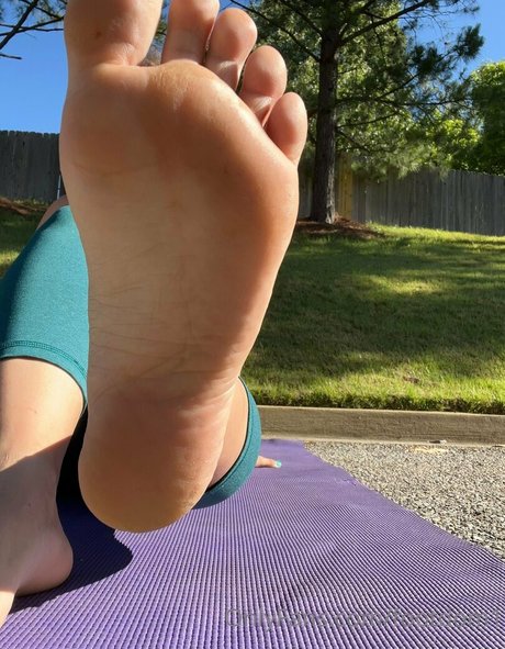 lesbian feet onlyfans sex pic