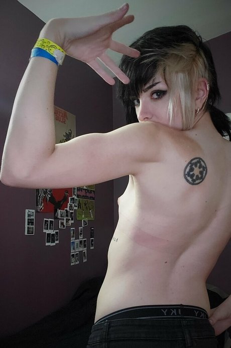 futchgod erotic actress image