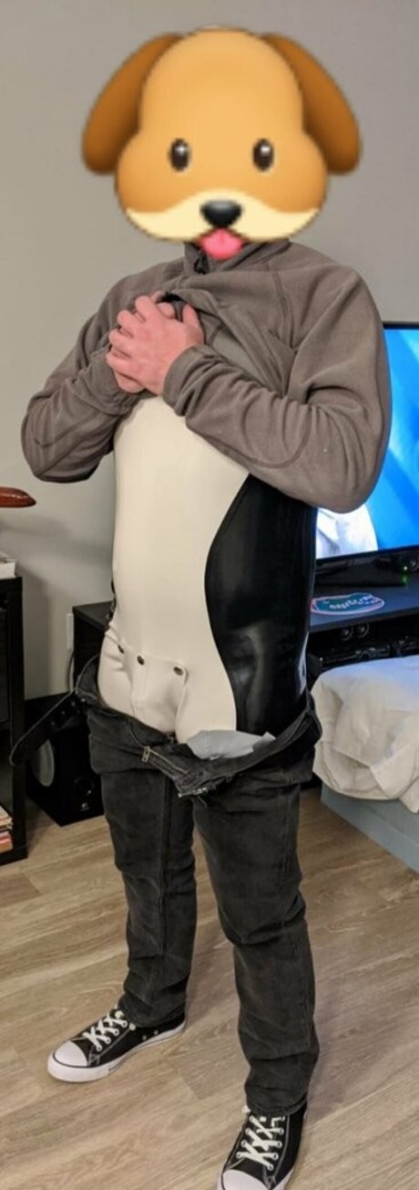 skystudios42 model naked photo